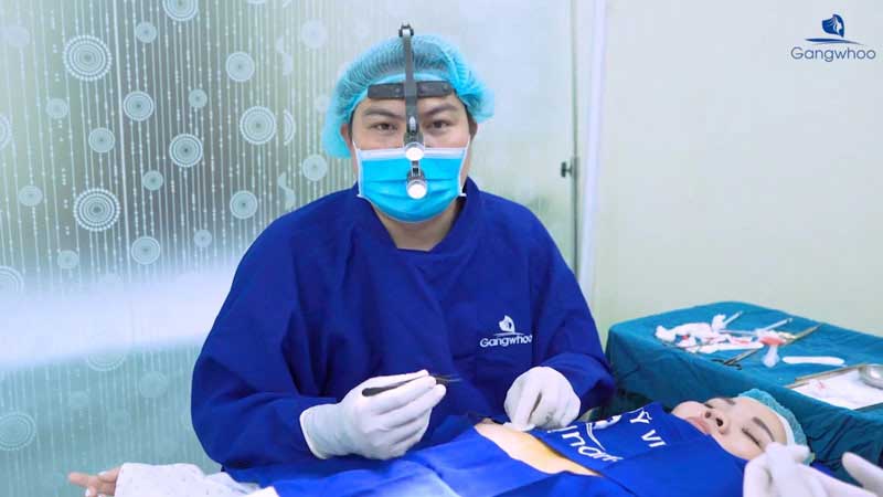 Phẫu thuật Thẩm Mỹ Kéo Núm Vú 