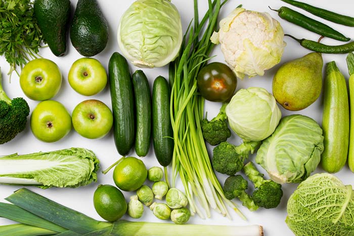 Rau có màu xanh đậm: có chứa rất nhiều vitamin A, C, E, K